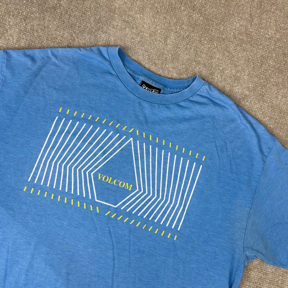 Volcom T Shirt Mens XL Blue Graphic Print Crew Neck Streetwear Casual Outdoor